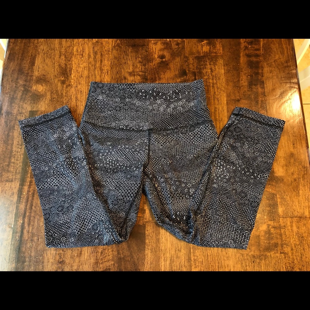 Lululemon size 4 align crop 21”